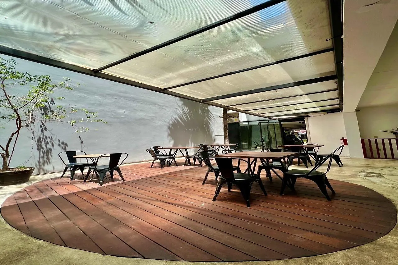 פלאייה דל כרמן Aruma Hotel